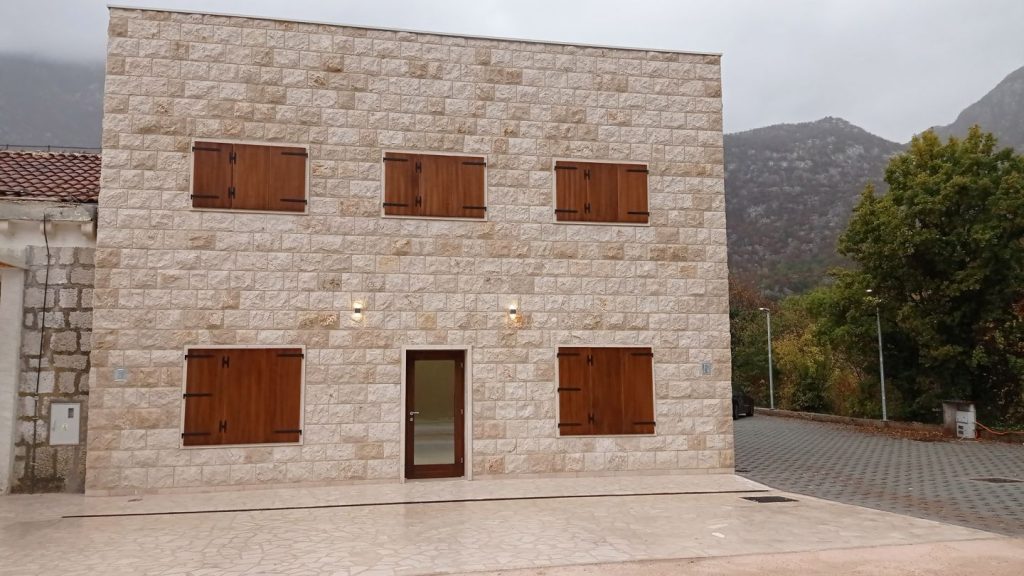 Referenca - Posjetiteljski centar Biokovovo